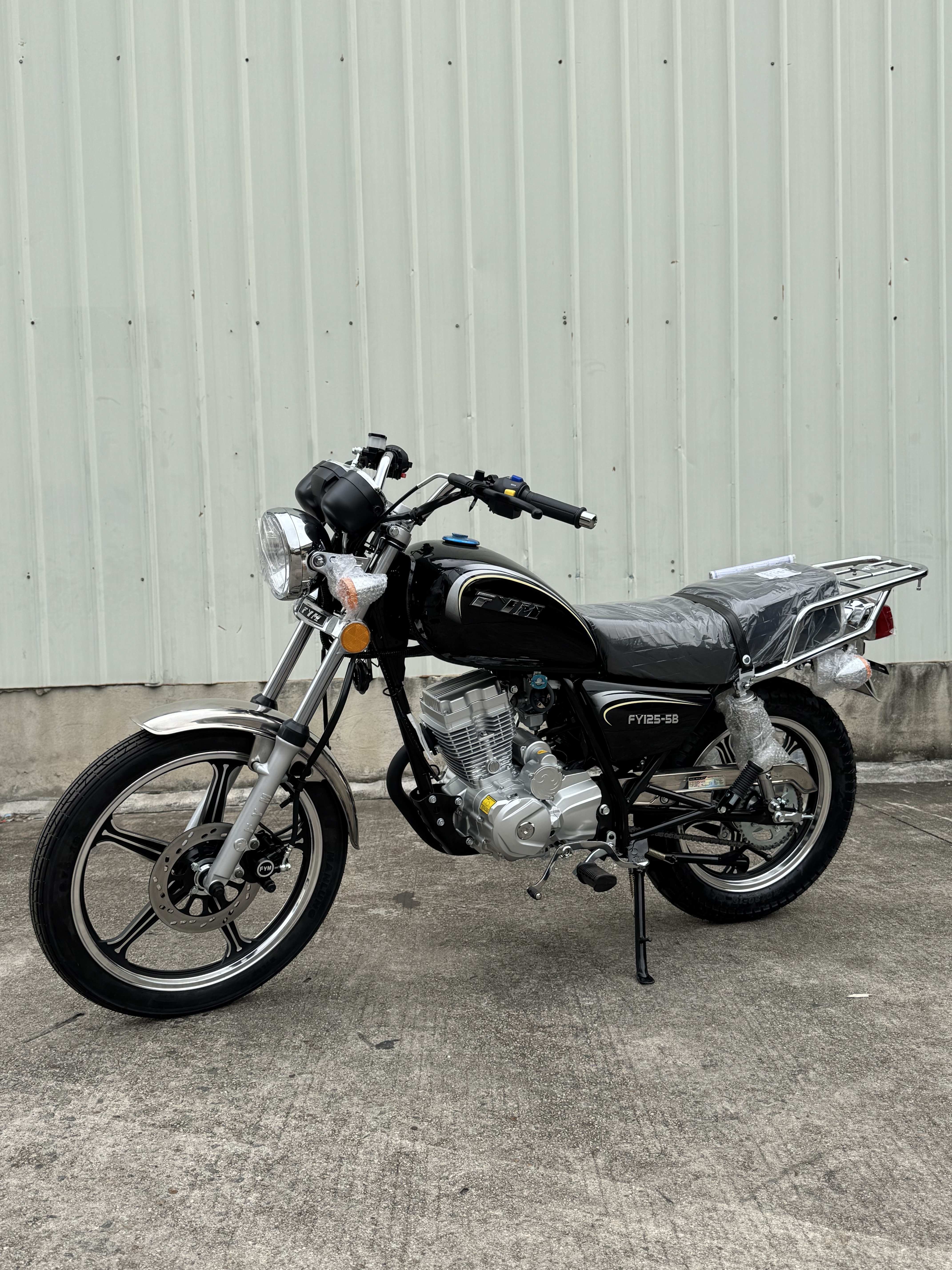 125cc Classic Street Motorcycle FY125-5B | Robust Air-Cooled Engine for Long-Lasting Export Performance